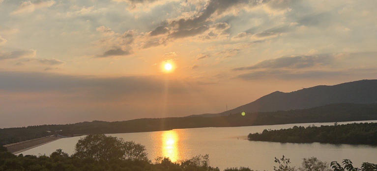 四叶城化妆品专卖店轮播图5