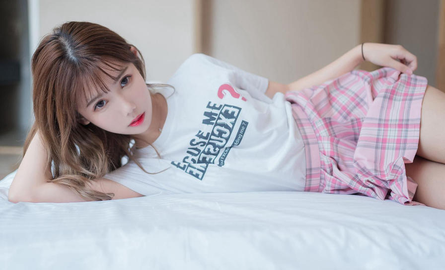 四叶城化妆品专卖店轮播图2